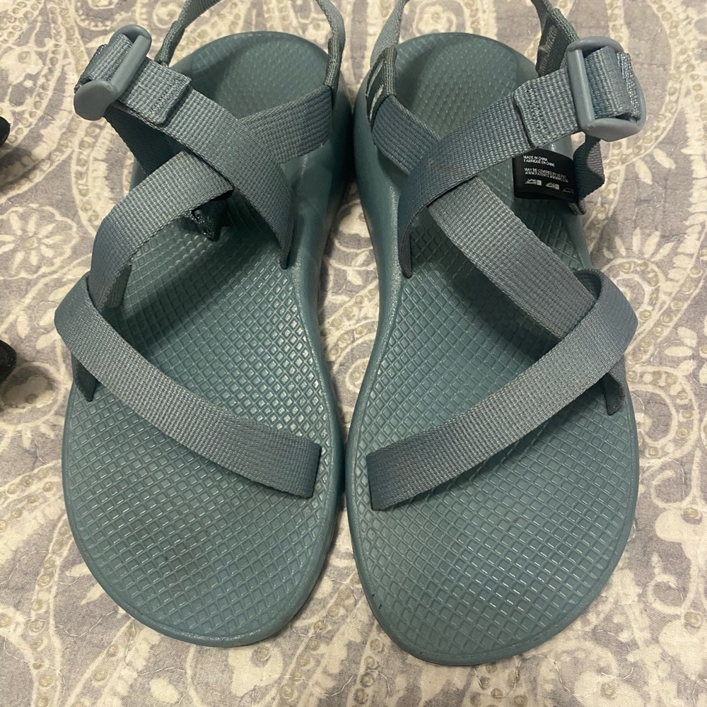 Chacos strappy sandals blue green color size 9 women’s